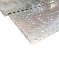 Compass Pattern Plate